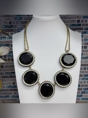 Bold Oval Black rhinestone statement necklace